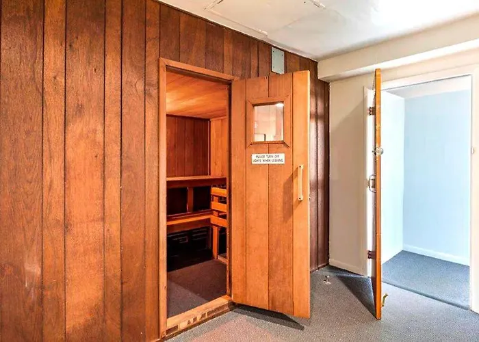 Budget-friendly Beachfront With Balcony Pools Gym & Sauna