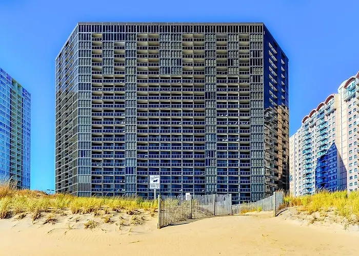 Budget-friendly Beachfront With Balcony Pools Gym & Sauna Ocean City